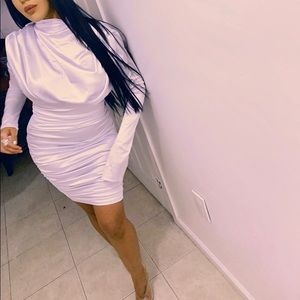 White long sleeve dress